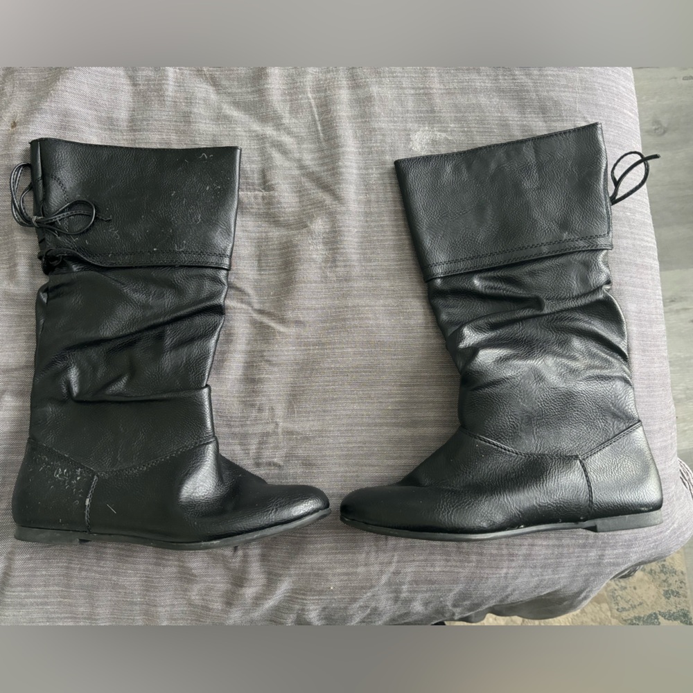 Black Boots